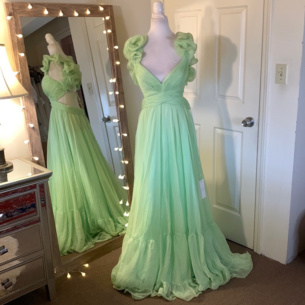 MAC DUGGAL
Ruffle Tiered Cut-Out Chiffon Gown Anthropologie - Picture 5 of 17